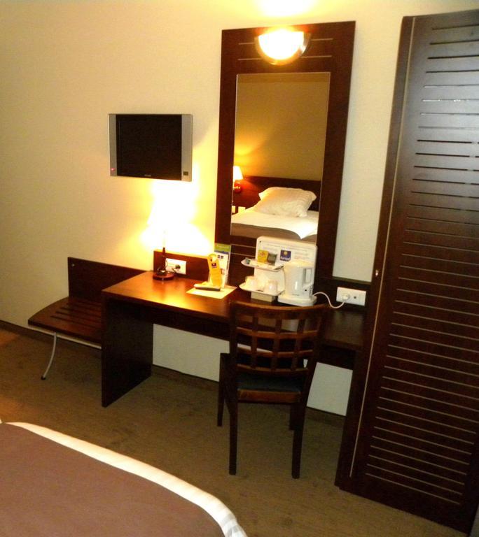 Hotel Le Noailles Nice Gare Habitación foto